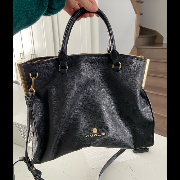 Vince Camuto | Bags | Black Vince Camuto Purse | Poshmark
